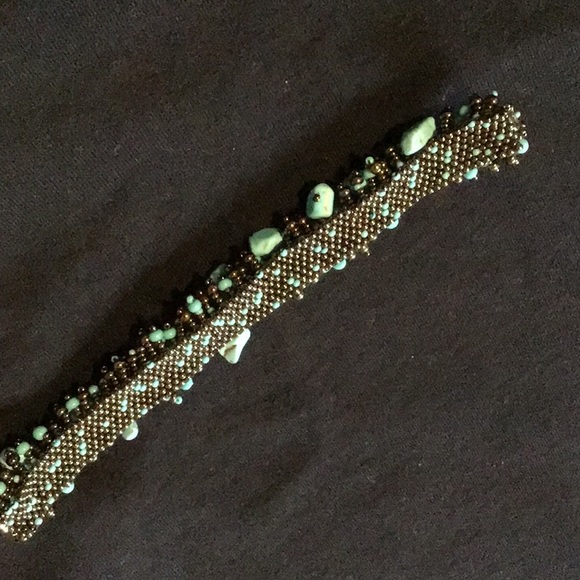 Metal and stone bracelet with magnetic clasp - Picture 3 of 3